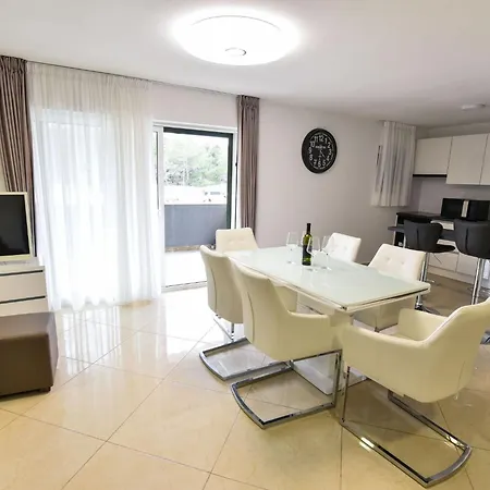 Sana 1 By Interhome